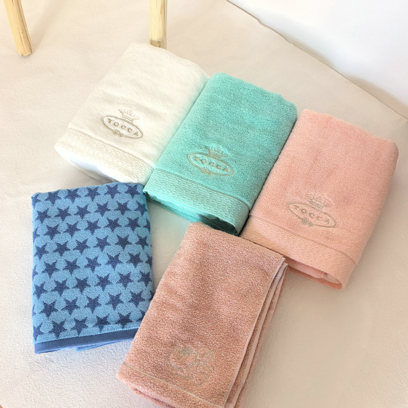 Export High-end Cotton Twistless Yarn Embroidery Japanese Light Luxury Brand Minnie Joint TOCCA Bath Towel Bath Towel Export High-end Cotton Twistless Yarn Embroidery Japanese Light Luxury Brand Minnie Joint TOCCA Bath Towel Bath Towel