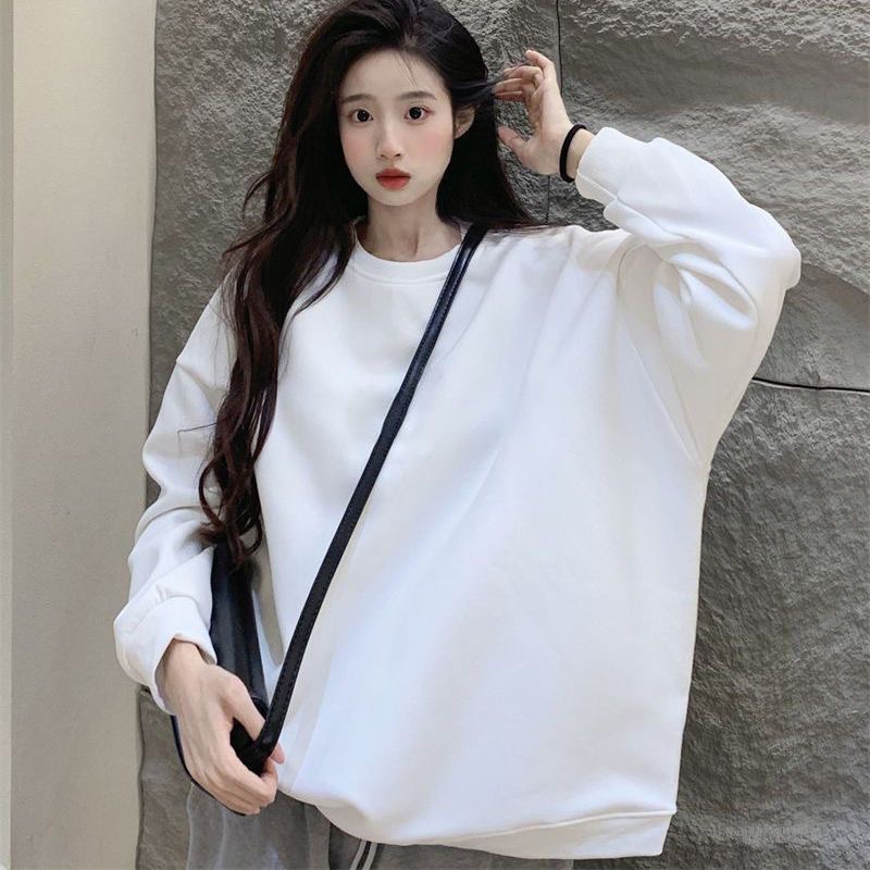 Marca de moda de otoño estilo de Hong Kong blanco y negro suelto camiseta de cuello redondo pareja con camiseta de manga larga de mujer con camiseta exterior