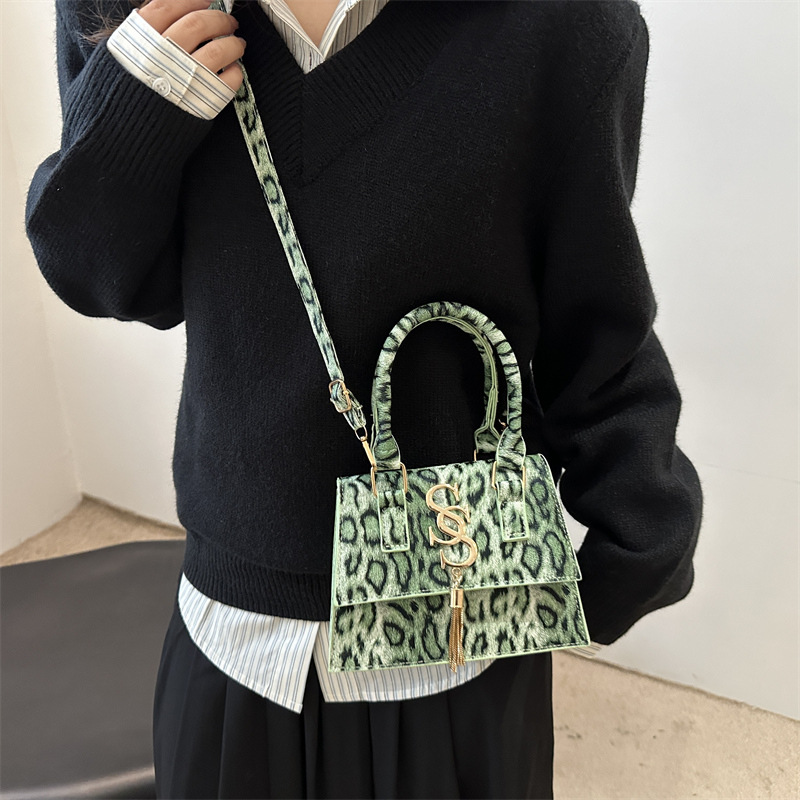 Otoño y invierno nuevo estilo versátil inros flange mochila de hombro