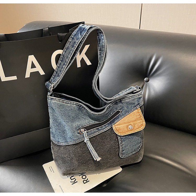 Bolso de denim de gran capacidad para mujeres 2026 retro color contrastante empalme mochila de hombro de viaje bolsa de ocio image 8