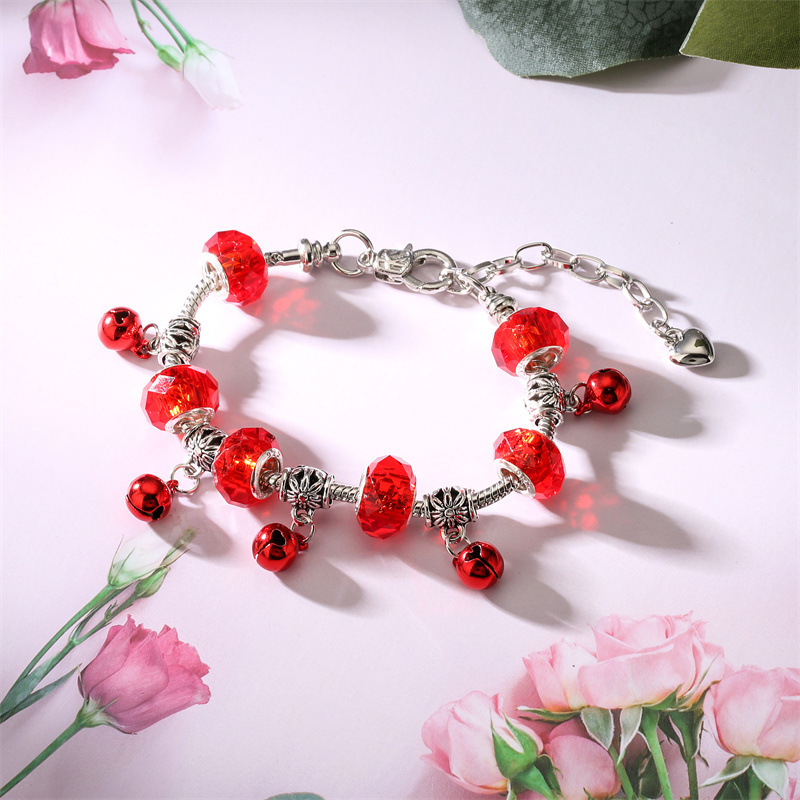 Popular europeo y americano ajustable cristal aleación electrochapado pequeña campana pulsera de Navidad fabricante en stock