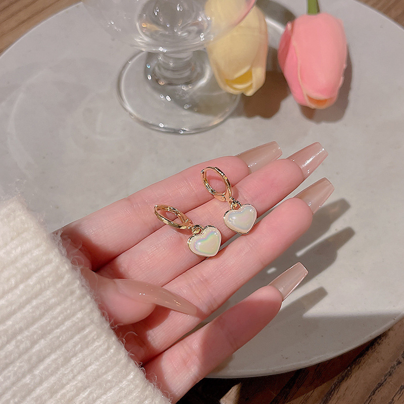 Corea del Sur Nueva Luz de lujo nicho anillo liso anillo de la oreja hebilla hembra ins moda todo fósforo temperamento ZIRCON encantadores pendientes