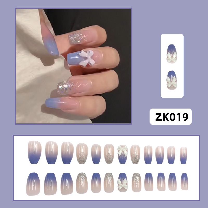 Armor con diamantes, celebridades de Internet, uñas postizas blancas populares, parches de uñas al por mayor, ballet largo desmontable terminado