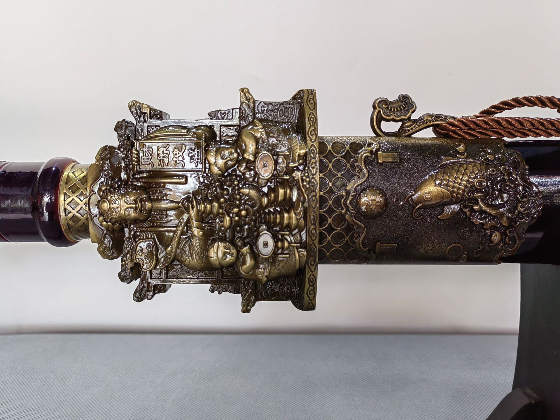 油漆金蟾招财剑剑