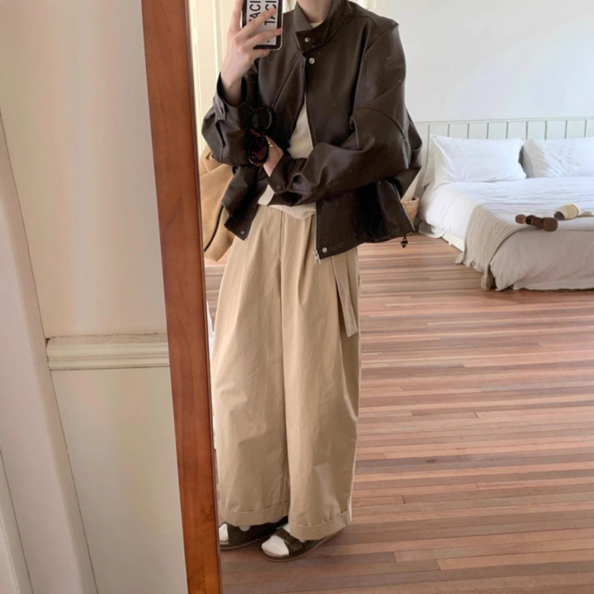 Spring and Autumn New French Socialite Street Style Petite Biker Jacket Short Coffee-Colored Leather Jacket for Women