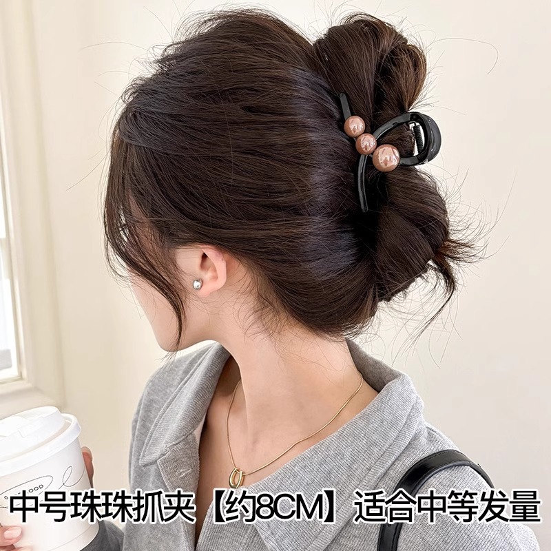 Nuevo broche de perlas 2025, mediano, pinza para el pelo elegante, broche de tiburón, accesorio para el pelo de alta gama en la nuca