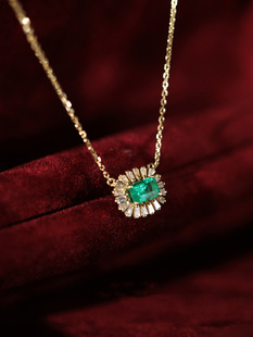Emerald Night ~ Retro Design Advanced Sense Light Luxury Temperament S925 Silver Plated 18K Gold Zircon Synthetic Emerald