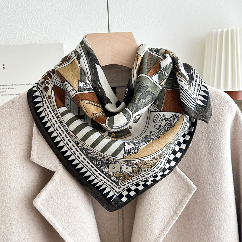 네잎꽃의 성 - 짙은 녹색