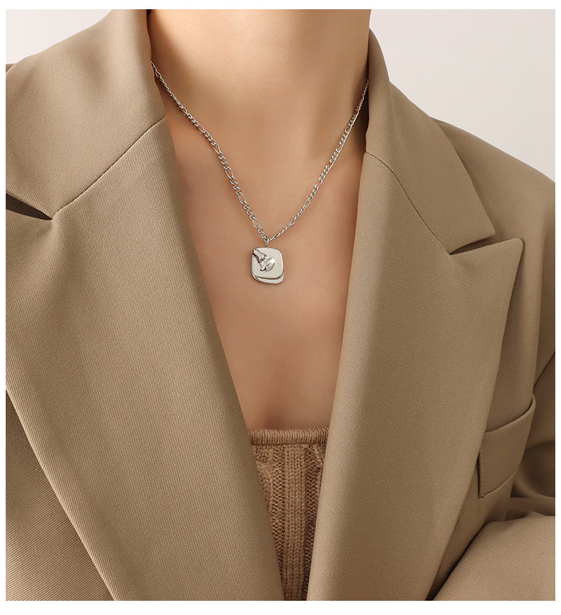 Personality Simple Titanium Steel Geometric Face Pendant Necklace_colorza_1