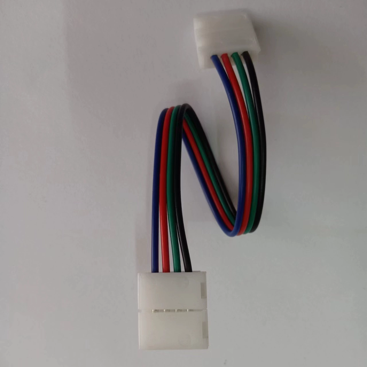 Соединительная линия светодиодной световой панели 5050RGB с проводом стыковой сварки без стыковой сварки 3528LED соединительная линия