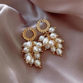 项链;戒指;手镯