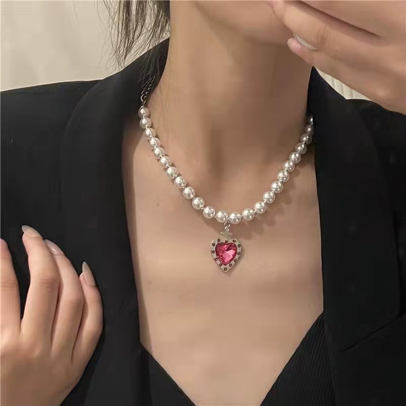 cute pearl chain pink diamond heart pendant titanium steel necklace wholesalepicture2