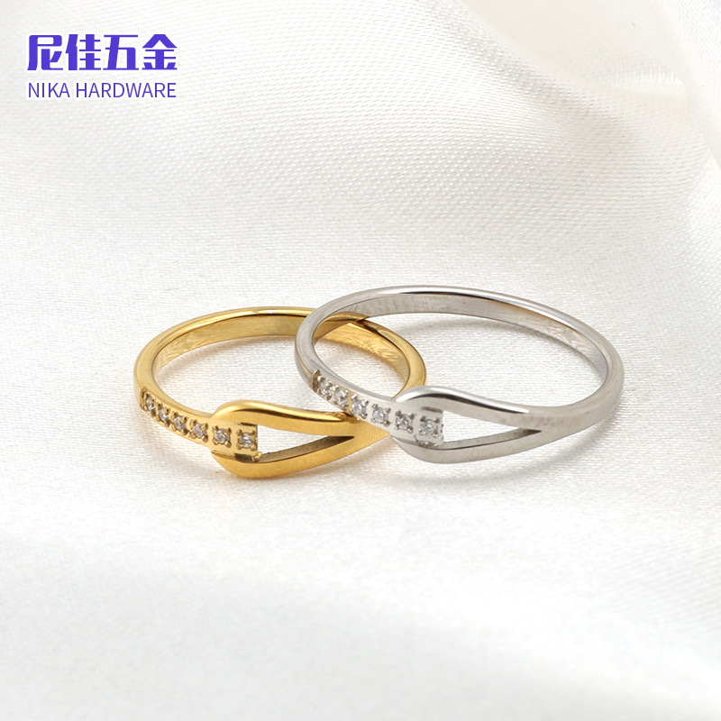 钛钢不掉色新款个性时尚小锆石镂空水滴环扣戒指女气质百搭食指环