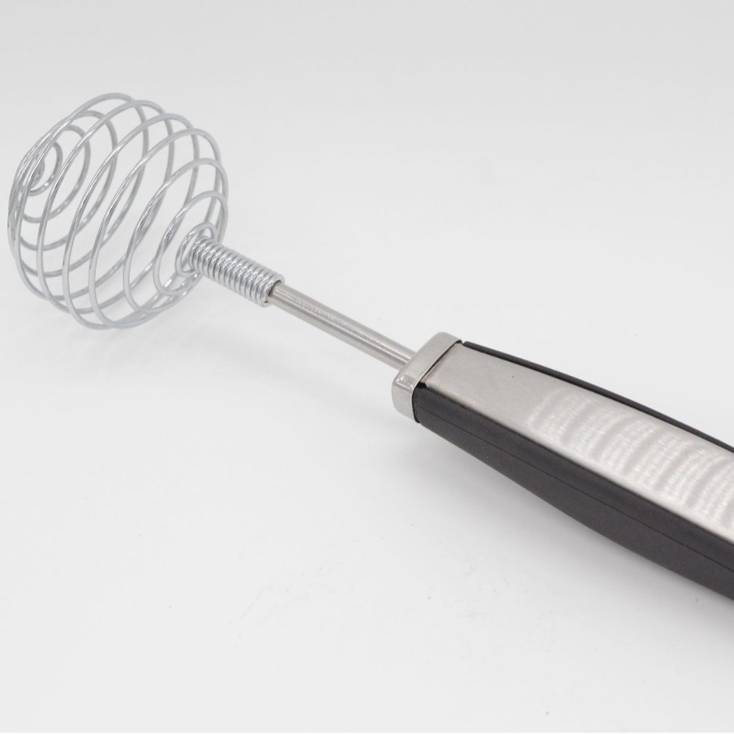 Batidor de varillas de acero inoxidable con mango de madera_voghion.com