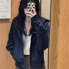 美版冠军正肩短款卫衣外套女春秋小个子运动加绒加厚连帽开衫上衣