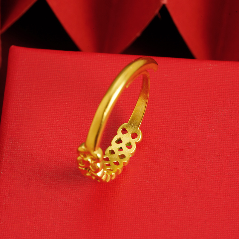 Anillo de oro de Gufa Sha China patrón de marea femenina auspiciosa fuente de fábrica al por mayor