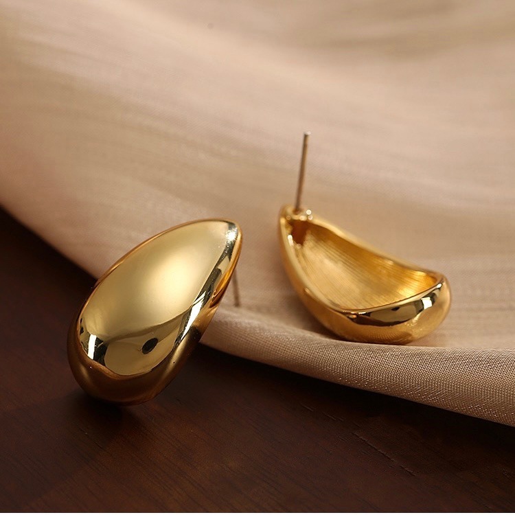 13g Weight 18K Gold Plated Plating Material 1 Pair Elegant Water Droplets Plating Copper 18k Gold Plated Ear Studs