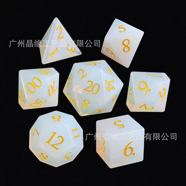 Dungeons and Dragons Board Game Dice 7-Piece Set White Protein Dnd Rpg Crystal Dice
