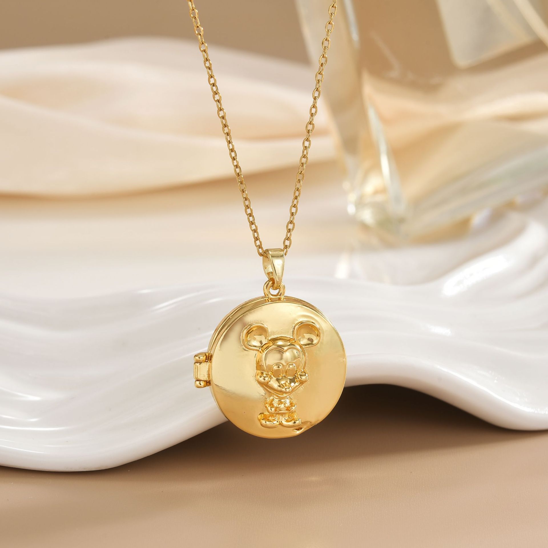 인형 사진 상자 1