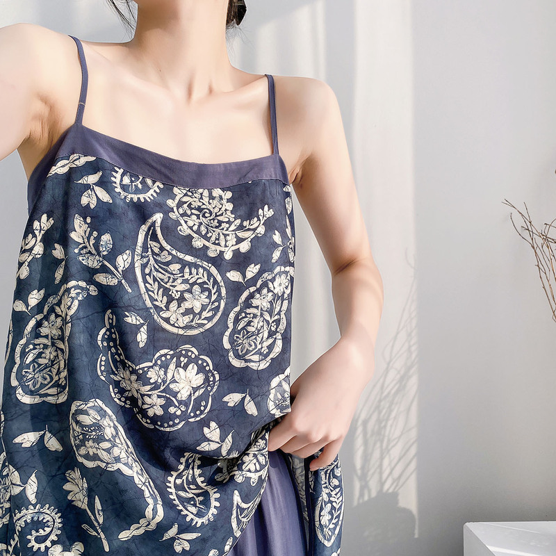 Spring and Summer New Style Suspender Pajamas for Women, Suspender Wide-Leg Pants Set, High-End Color-Blocking Cotton Silk Loungewear That Can Be Worn Outside Spring and Summer New Style Suspender Pajamas for Women, Suspender Wide-Leg Pants Set, High-End Color-Blocking Cotton Silk Loungewear That Can Be Worn Outside