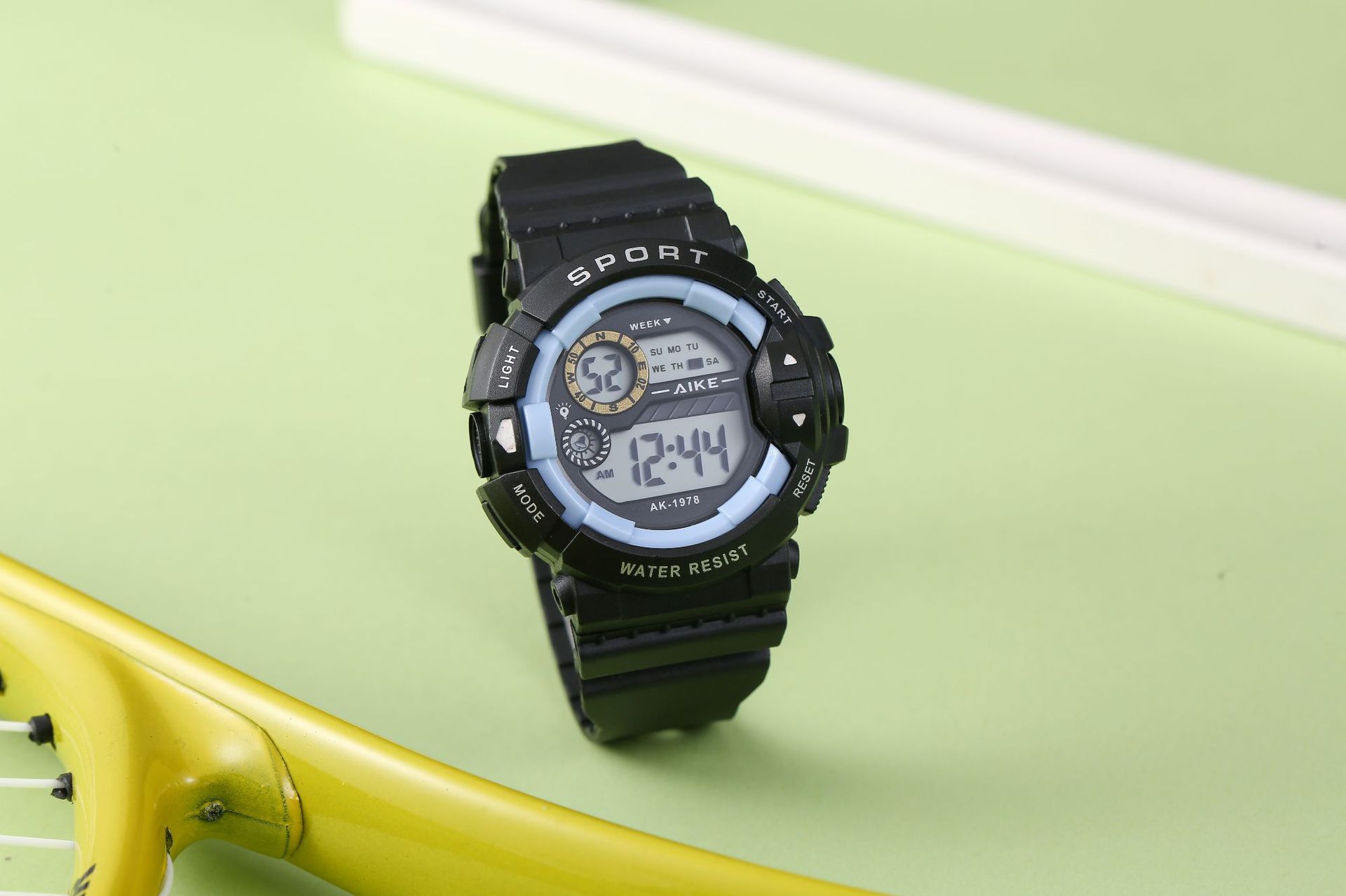 Ins Unicorn College Wind Watch estudiante resistente al agua anti-caída reloj electrónico deportivo duradero reloj multifuncional luz nocturna