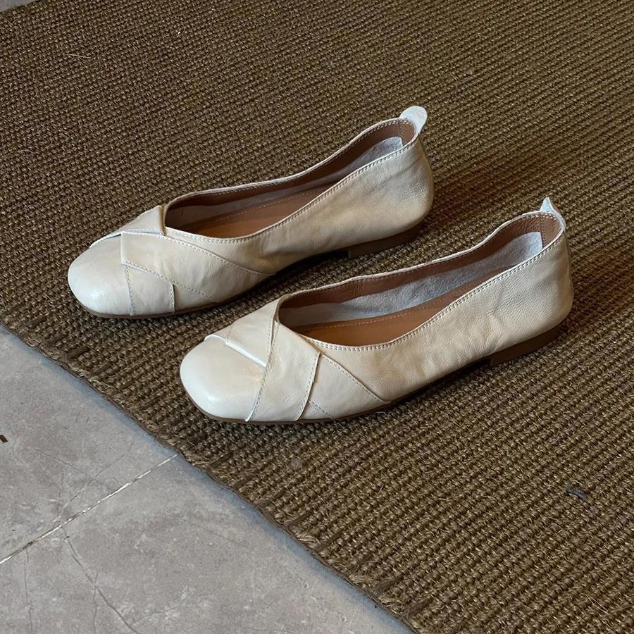 In stock~2026 new style woven shallow single shoes for women, simple and elegant granny shoes, soft sole, large size women's shoes 41-43