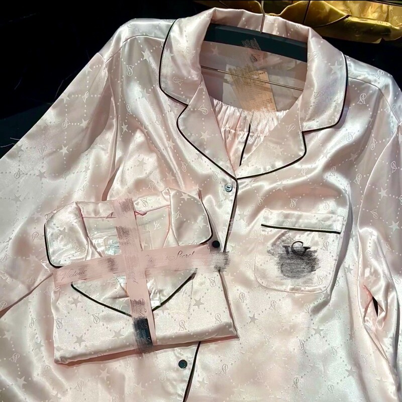 Pajama Set, Diamond Pattern Pink, Star and Moonlight Silk Series, Same Style Long-Sleeved and Long-Pants Set, Home Wear for Women Pajama Set, Diamond Pattern Pink, Star and Moonlight Silk Series, Same Style Long-Sleeved and Long-Pants Set, Home Wear for Women