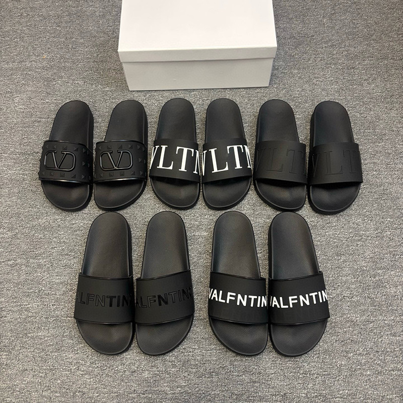 Slide Sandals for Men, High-End Outdoor Slip-Ons, Summer Fashion Studded Beach Sandals, Cambodia, Singapore, Vietnam