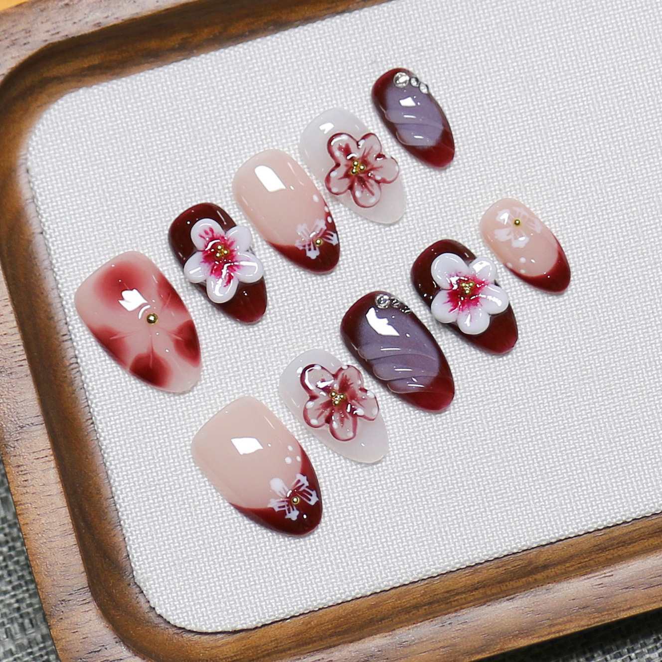 [Colección de manicuras talladas] comercio exterior transfronterizo exclusivamente para usar a mano puro parche de uñas falsas de almendras de estilo europeo y americano