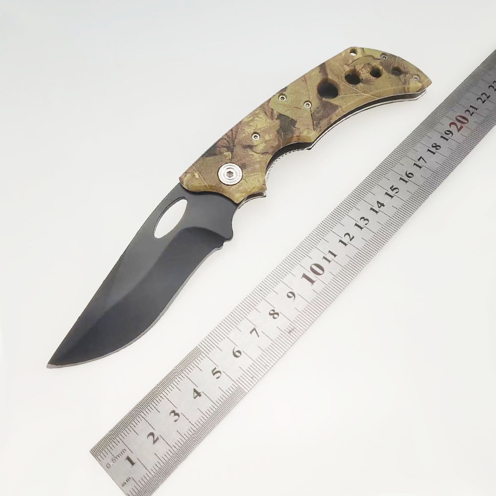 厂家直供披覆迷彩户外多功能小刀塑料刀柄不锈钢刀刃户外折刀割刀