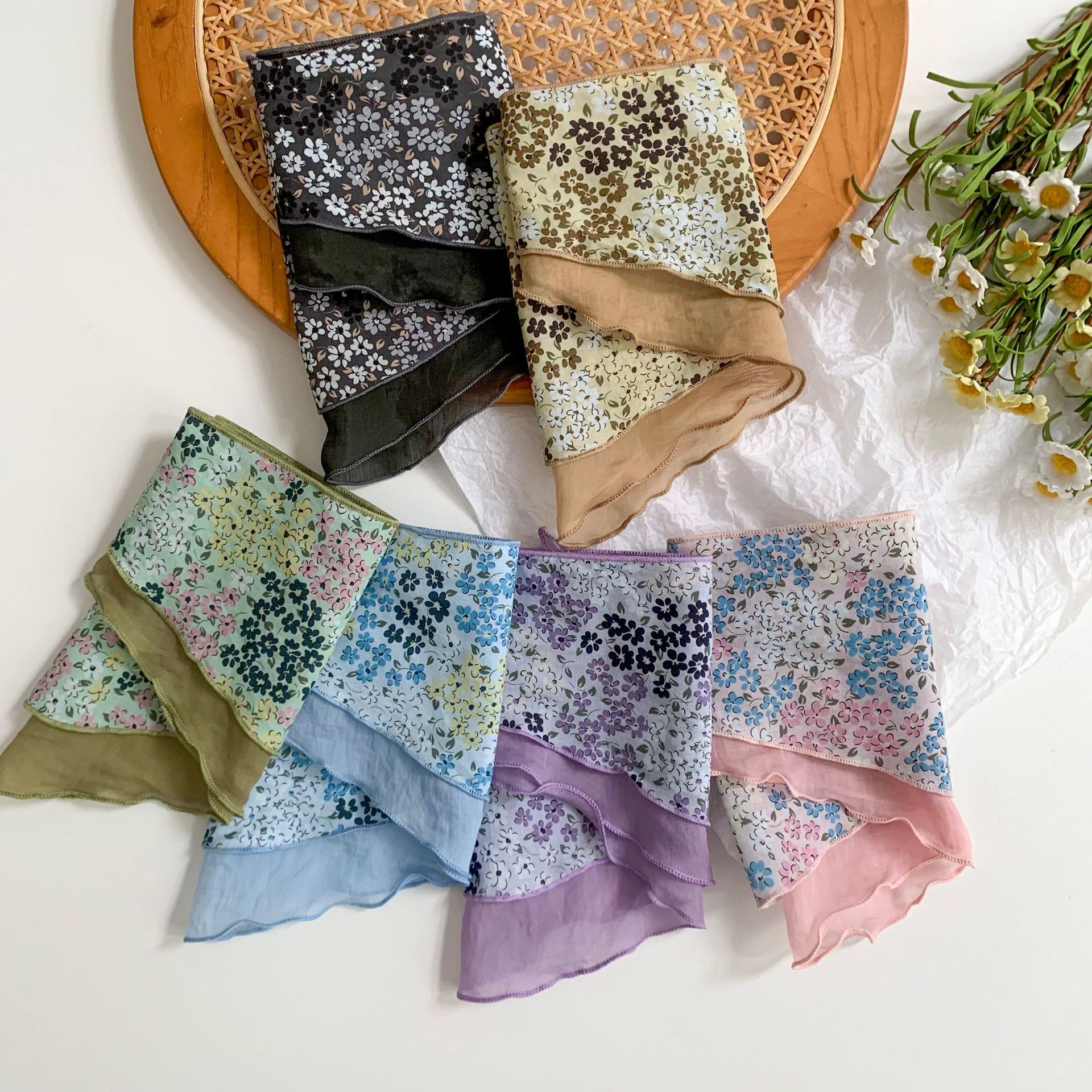 Estilo japonés y coreano arte fresco color a juego algodón de seda cielo en forma de diamante costura bufanda pequeña bufanda triangular bufanda transpirable floral femenina