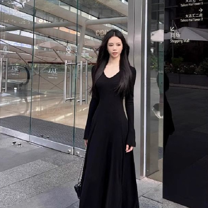 法式针织配大衣连衣裙子2025新款女早春季设计感气质收腰掐腰长裙|undefined