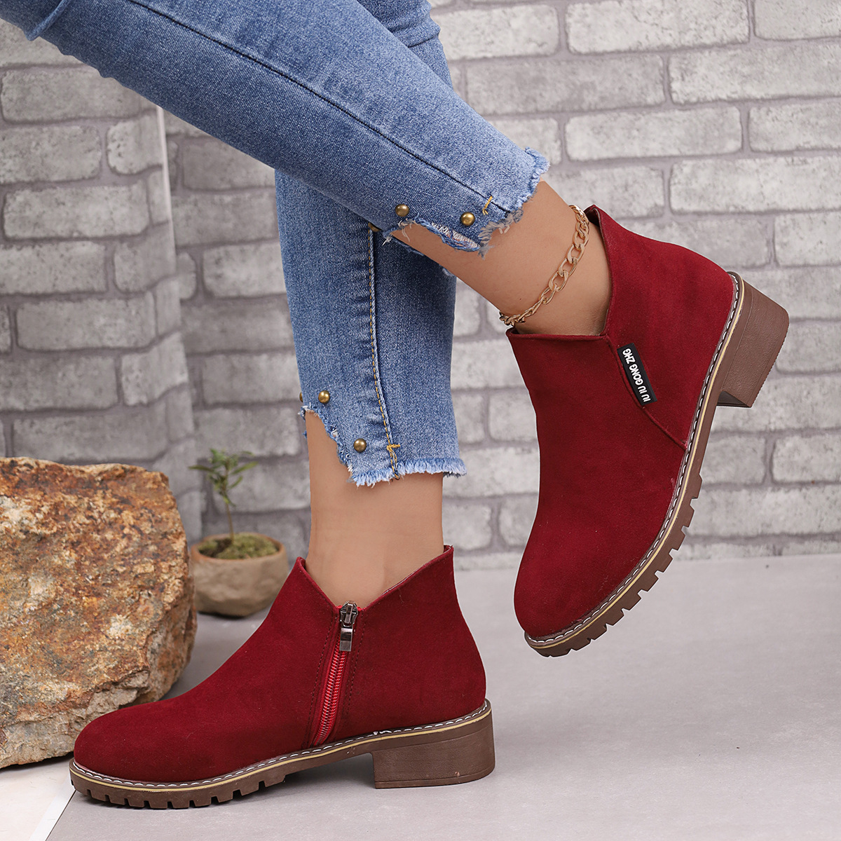 Neue kurze, gefrostete Vintage-Booties für Damen mit klobigen Absätzen und seitlichen Reißverschlüssen_voghion.com