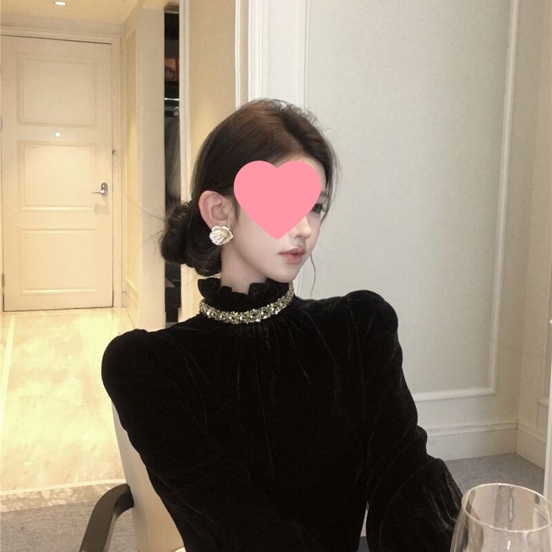 French Sequin Splicing Long-Sleeved Shirt for Women, Winter Style Waist Slimming Black Top with Beautiful Temperament