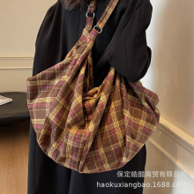 休闲大包包女2024新款时尚布包单肩包大容量托特包上课通勤斜挎包