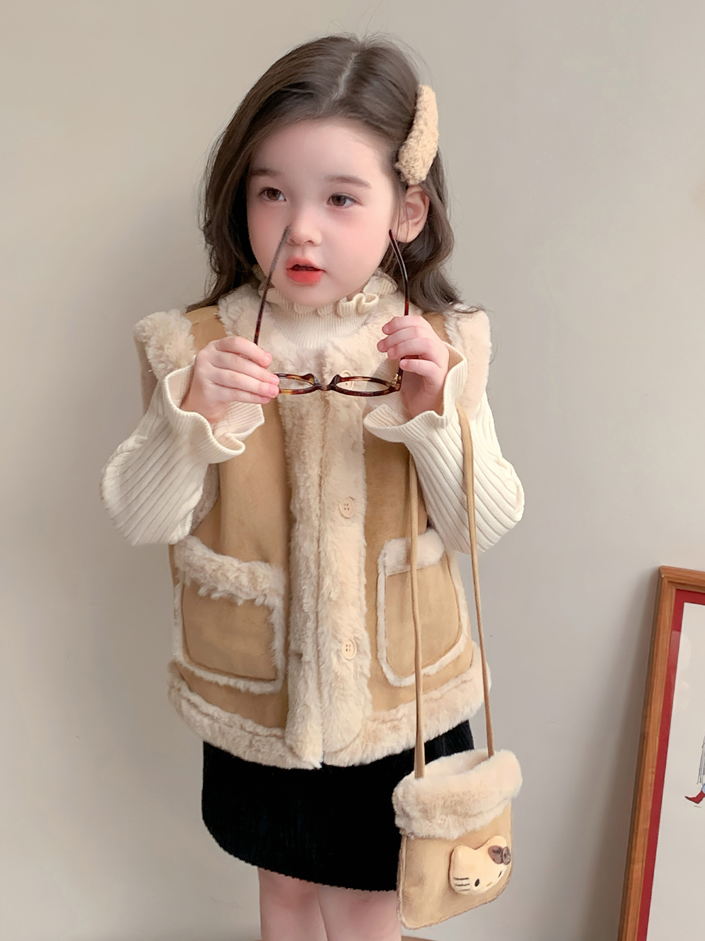 Chaleco de niñas otoño y invierno 2025 nuevo chaleco de lana para niños ropa de invierno para bebés gruesa chaqueta de hombro caliente