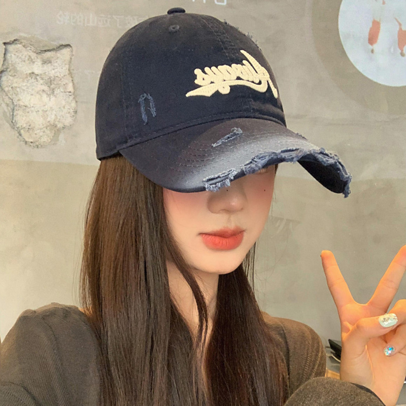 美式渐变色做旧破洞字母刺绣棒球帽女大头围宽帽檐显脸小鸭舌帽子|undefined