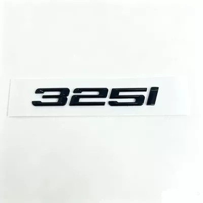 Car logo | Series models 316i, 318i, 320i - older-model-bmw-325i-in-glossy-black