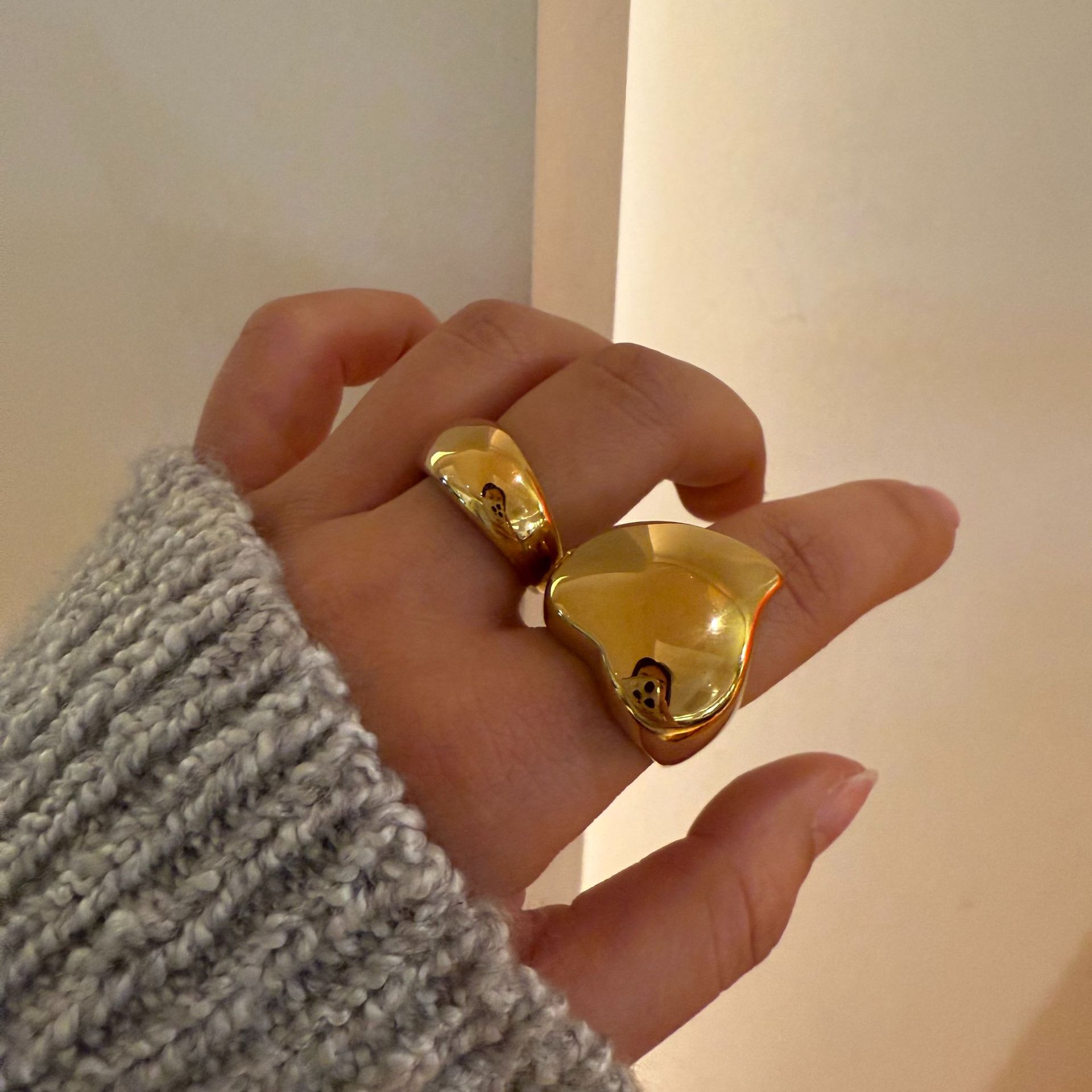 7g Weight Open Rings, Rings Classification 7, Adjustable, One Size Ring Size 1 Piece Quantity Casual, Shopping Occasion Titanium Steel Material Oval, Heart Shape Pattern All Seasons Season Women's Gender Plating Design Retro, Classic Style Style Wholesale Jewelry Retro Classic Style Oval Heart Shape Titanium Steel Plating Open Rings Rings 16