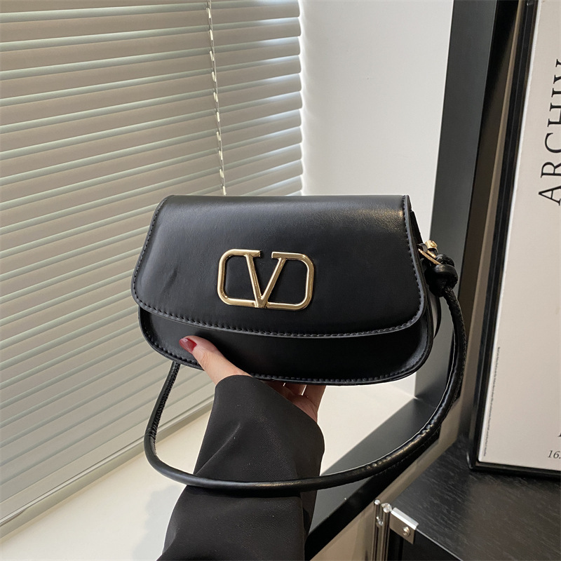 Underarm Retro Bag for Women 2025 Spring New Simple Trendyy Shoulder Bag Fashionable Small Square Bag Texture Crossbody Bag