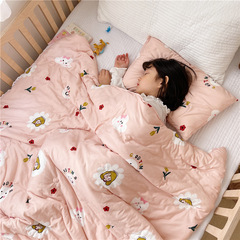子供用の布団を卸売りします。