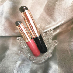 Q Soft Silicone Fingertip Concealer Brush Lip Brush Lipstick Brush Blush Edge Blending Brush Portable Model Oblique Round Head Makeup Brush