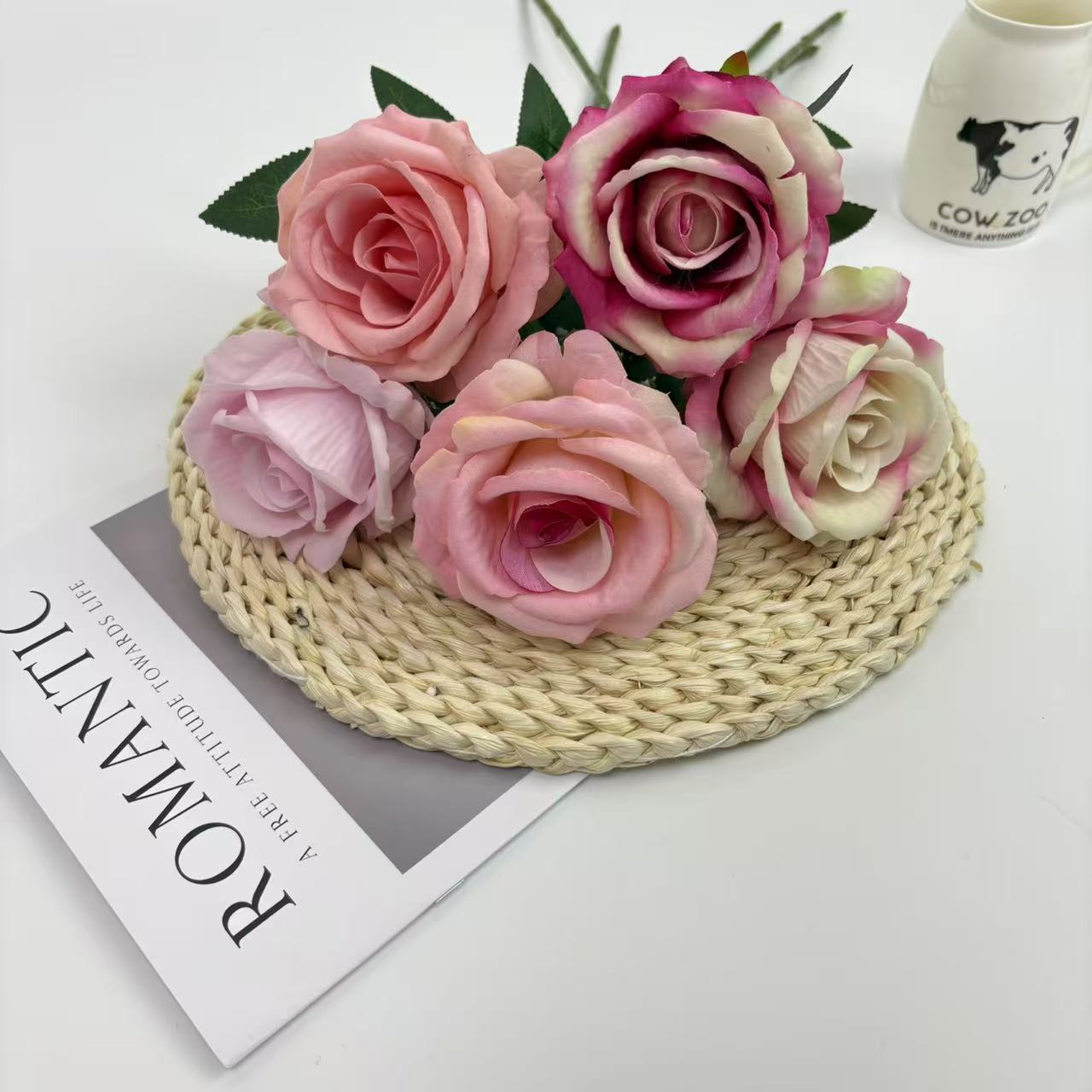 Simulación de flores de rosa de rosa