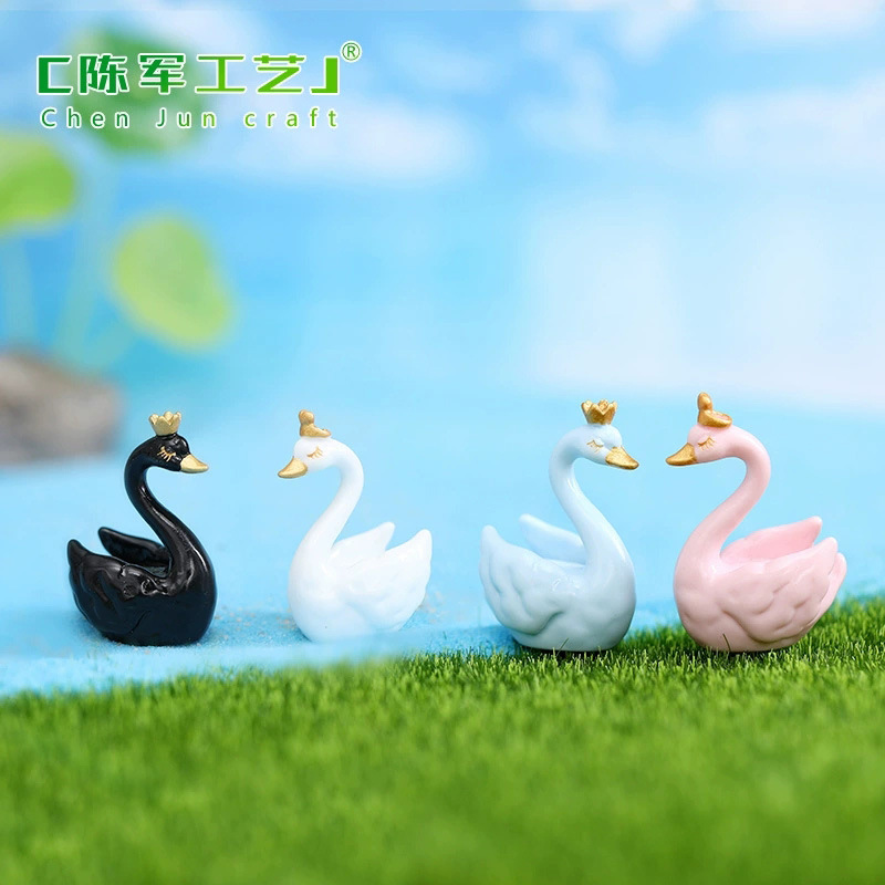 Thiên nga mini 4 màu dễ thương, phụ kiện tiểu cảnh resin trang trí bàn làm việc (z-CJ-507)