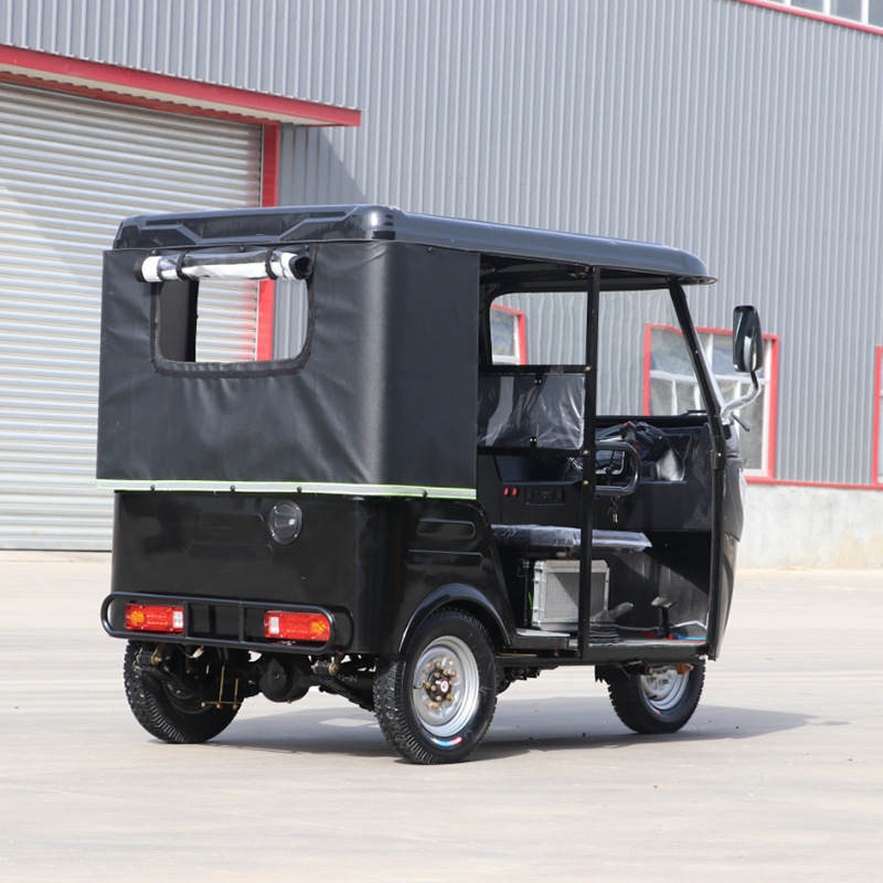 Bajaj Fuel Black High-End Tuk-Tuk Metal Canopy Double-Row Passenger Fuel Three-Wheeled Motorcycle