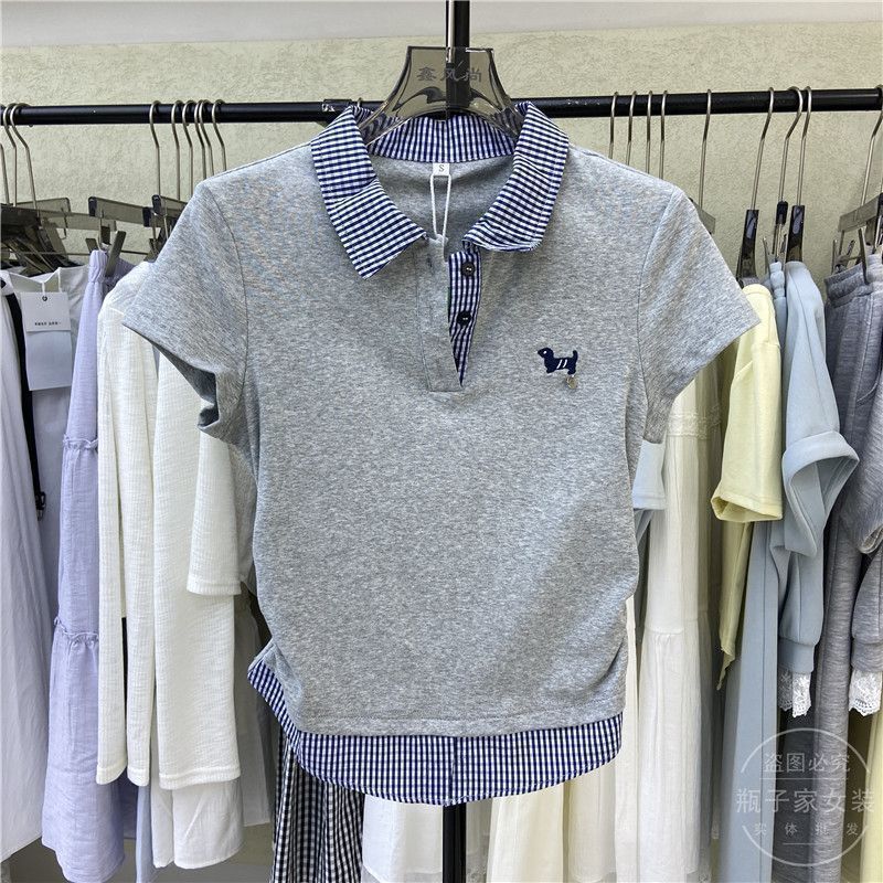 Polo Collar Fake Two-Piece Plaid Splicing Short-Sleeved T-Shirt for Women Summer New Slim Fit Unique Beautiful Design Top Polo Collar Fake Two-Piece Plaid Splicing Short-Sleeved T-Shirt for Women Summer New Slim Fit Unique Beautiful Design Top
