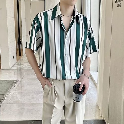 Minimalist Ice Silk Droopy Striped Short-Sleeve Shirt for Men, INS Hong Kong Style Summer 5.5-Sleeve Casual Blouse Trendy