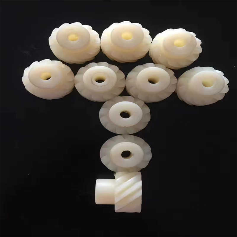 加工制作含油MC耐磨尼龙齿轮  耐腐蚀耐高温塑料齿轮高耐磨