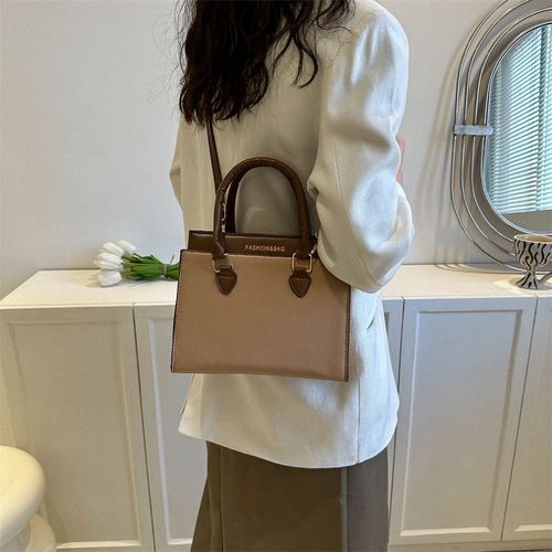 Niche design handbag  spring new fashion simple large-capacity crossbody bag trendy shoulder bag