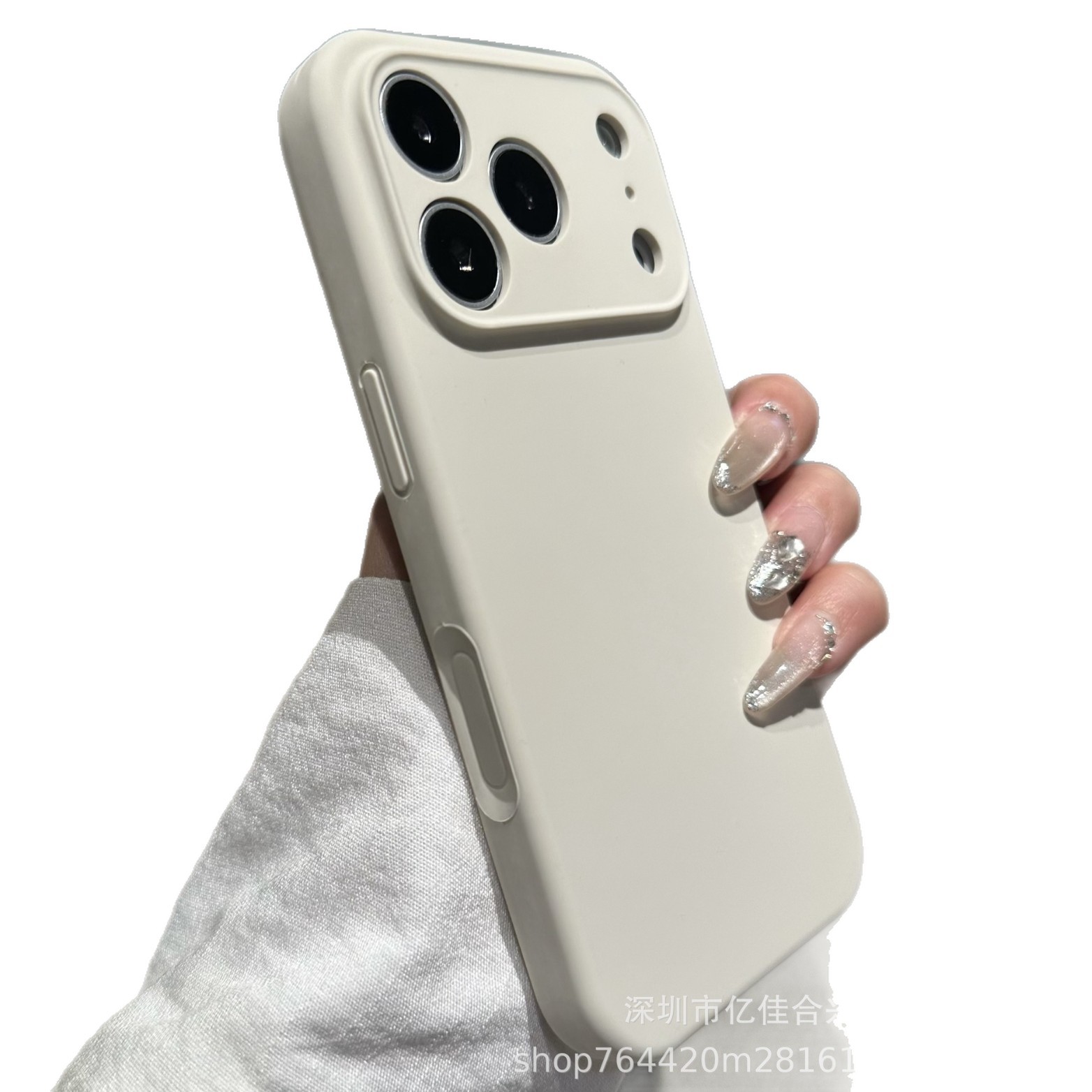 Aplicable a Apple 17PROMAX agujero de silicona líquida caso de teléfono móvil 15iPhone16 color sólido anti-caída botón integrado